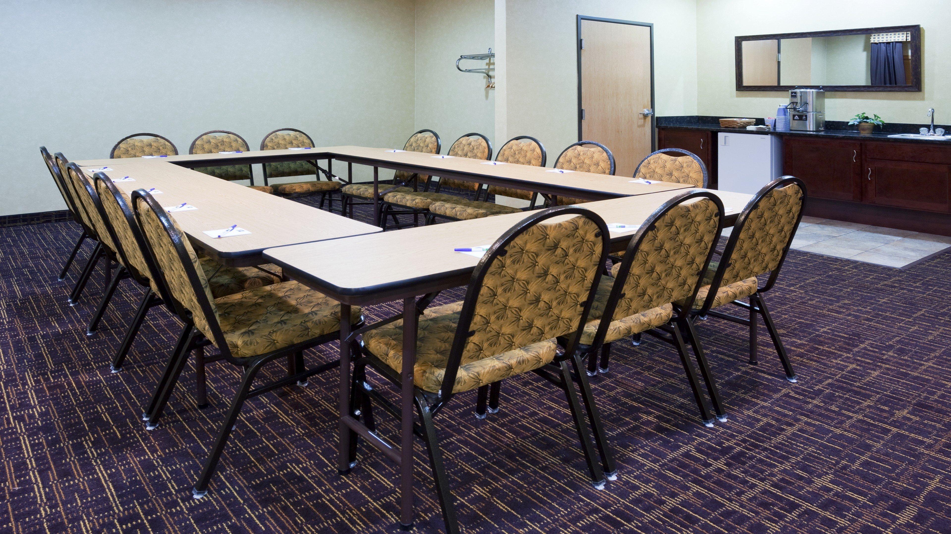 Holiday Inn Express Deforest By Ihg Exteriör bild