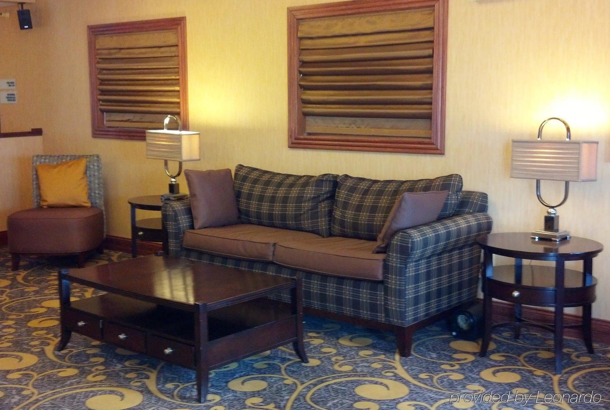 Holiday Inn Express Deforest By Ihg Exteriör bild