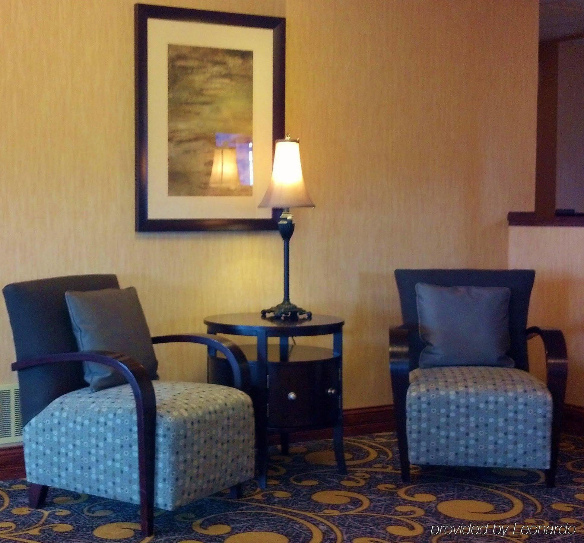 Holiday Inn Express Deforest By Ihg Exteriör bild